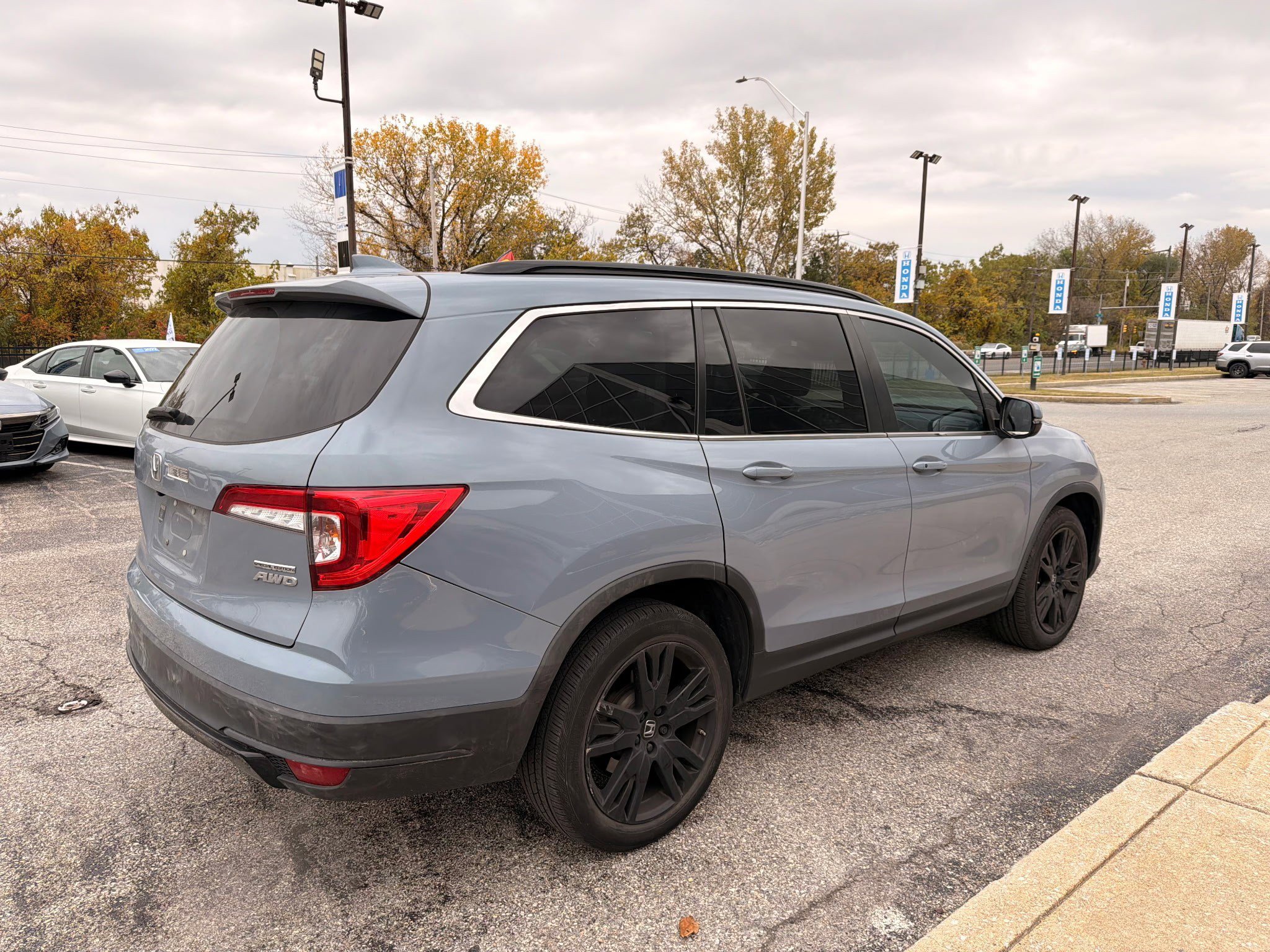 2022 Honda Pilot Special Edition photo 4