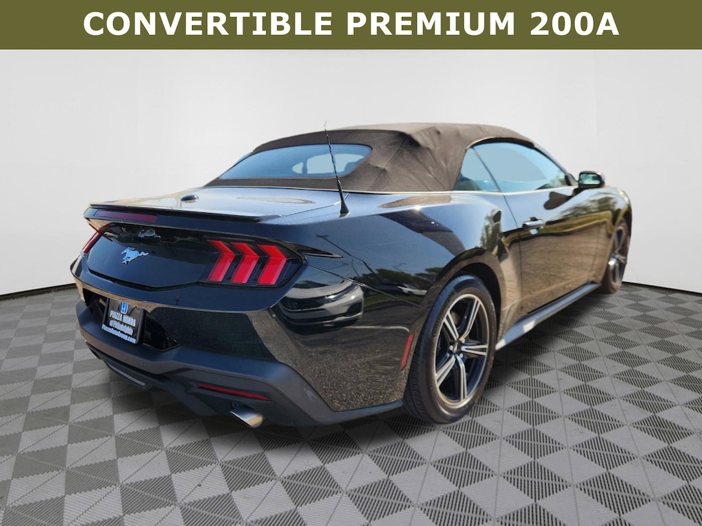 Used 2024 Ford Mustang I4CV Convertible