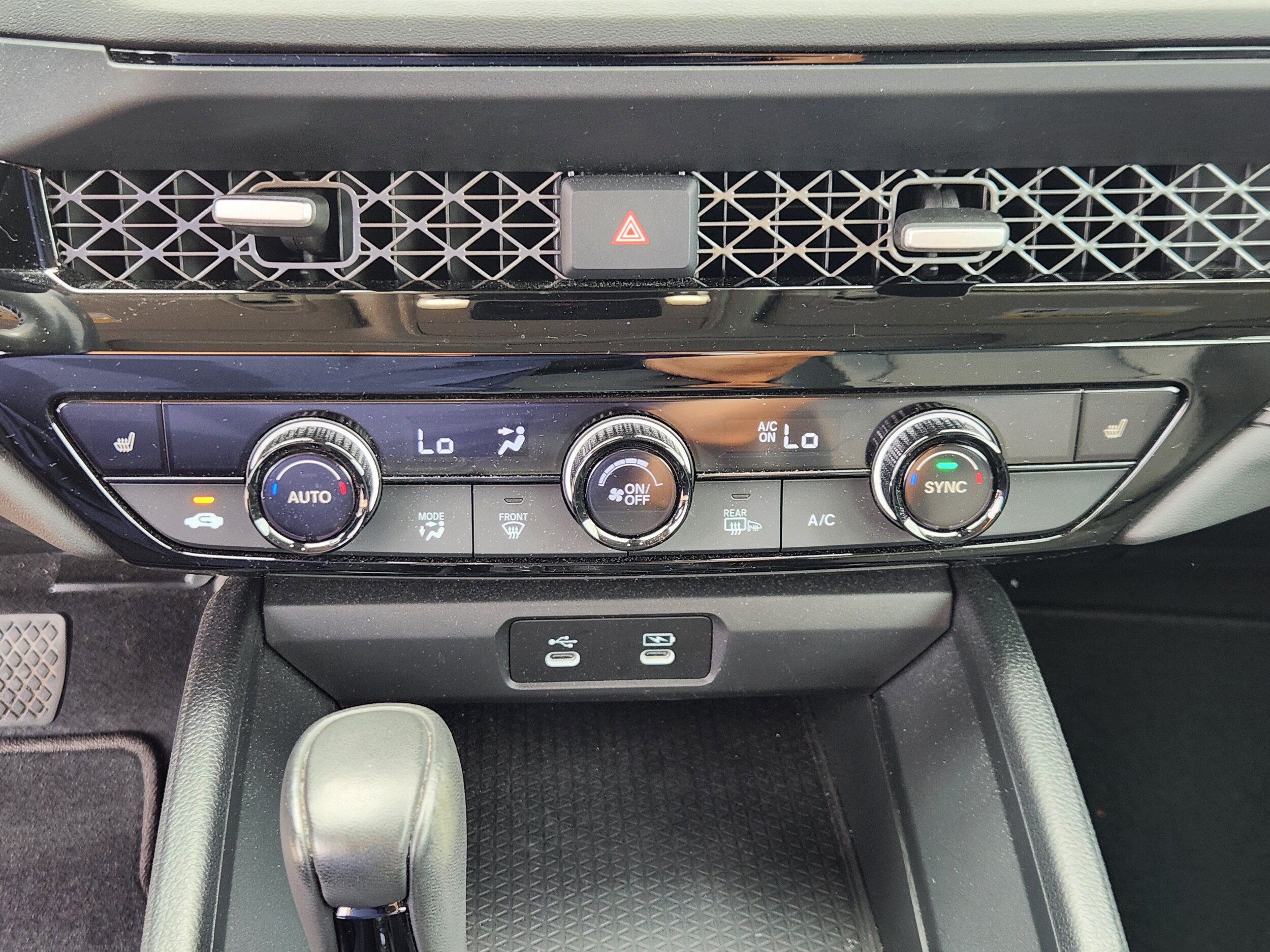 2024 Honda Accord Hybrid EX-L - Photo 21
