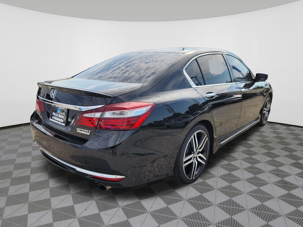Used 2017 Honda Accord Sport SE Sedan