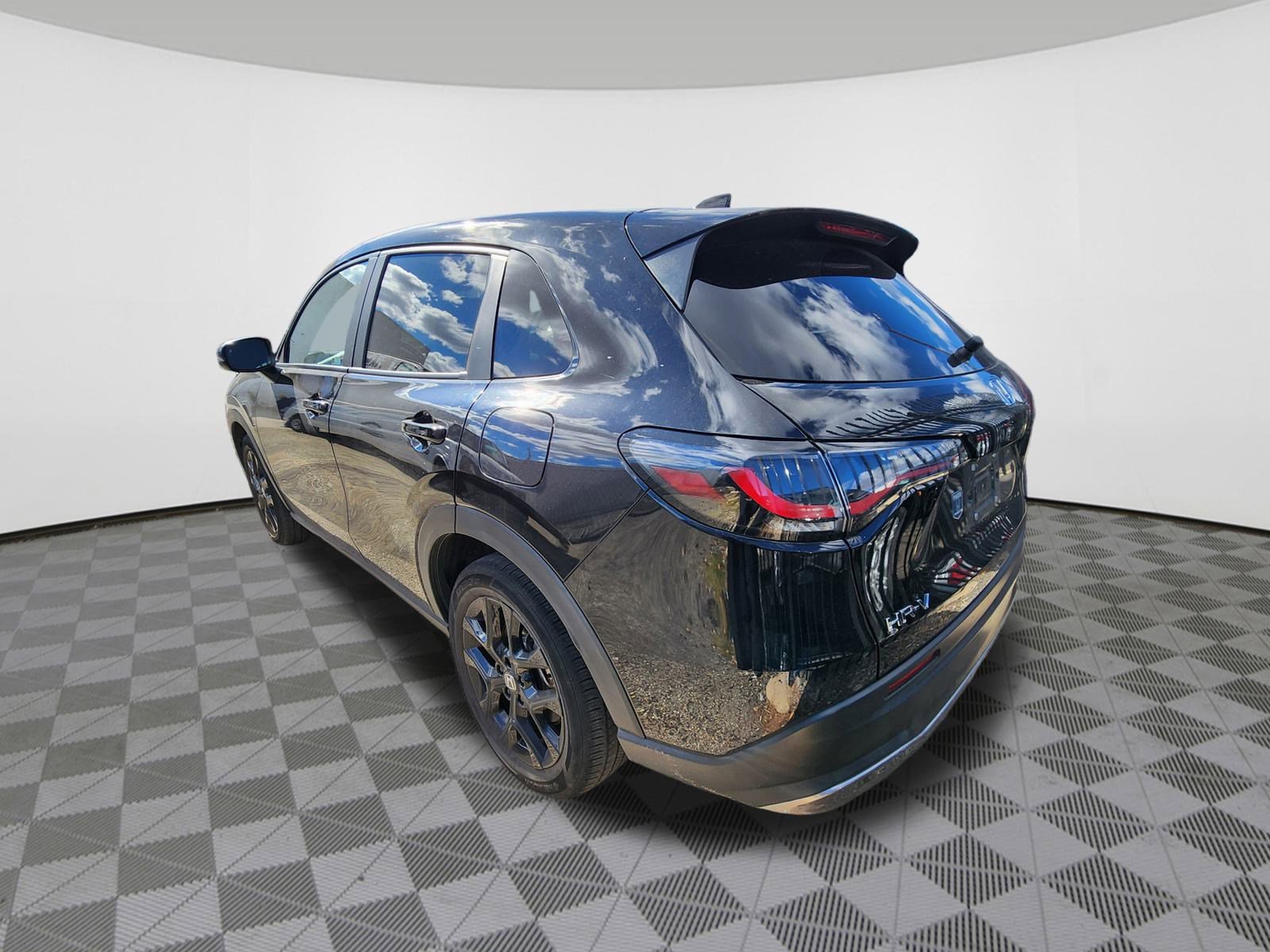 2023 Honda HR-V Sport photo 3