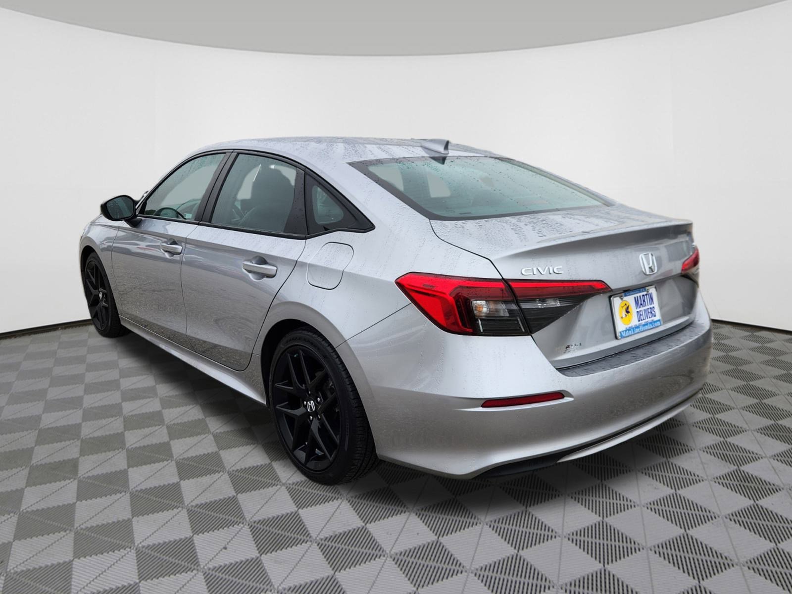 2022 Honda Civic Sport photo 2