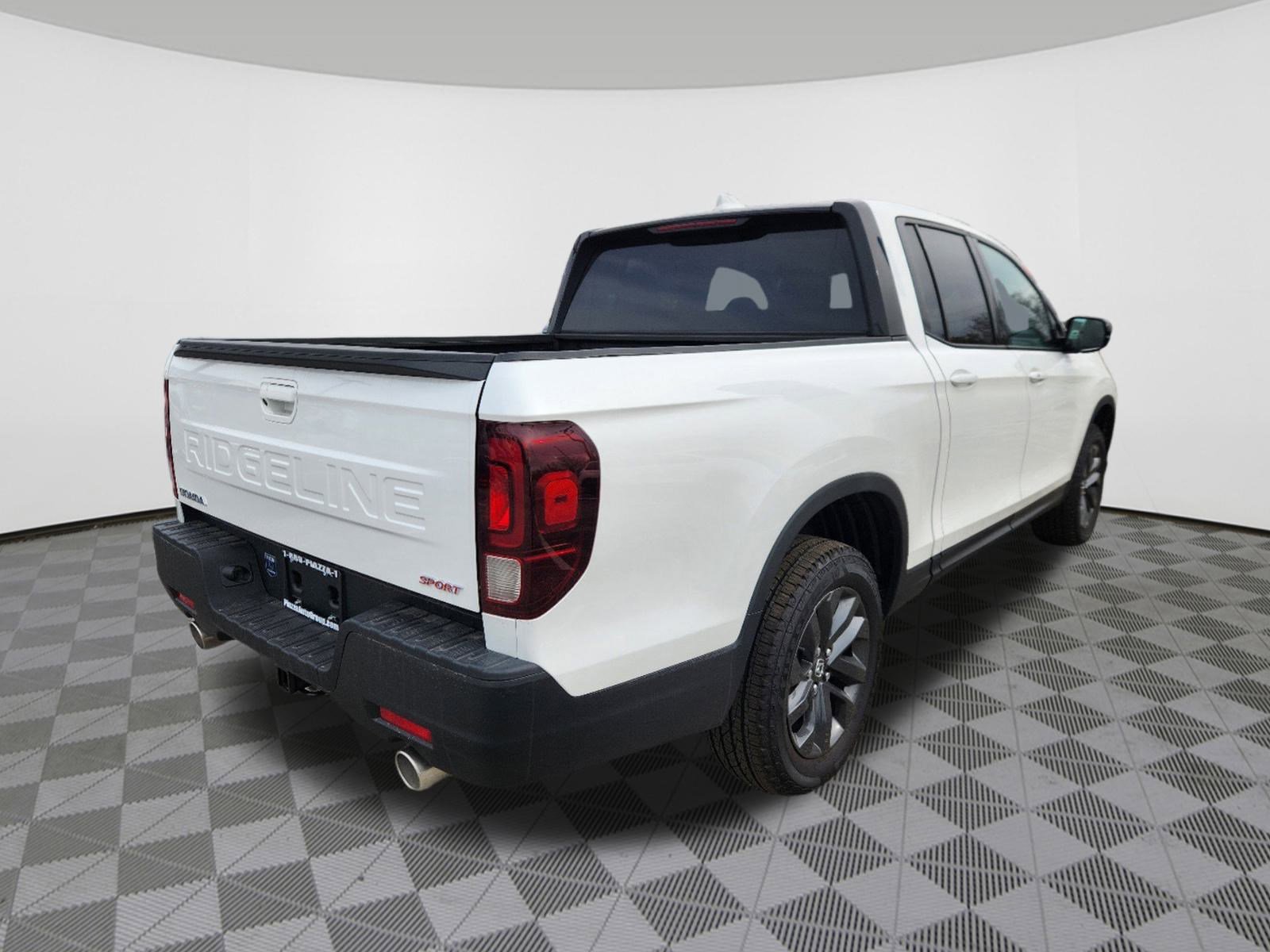 2024 Honda Ridgeline Sport photo 3