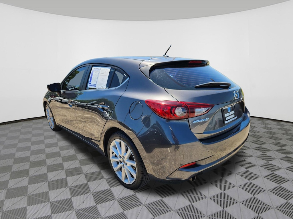 Used 2017 Mazda Mazda3 Touring Hatchback