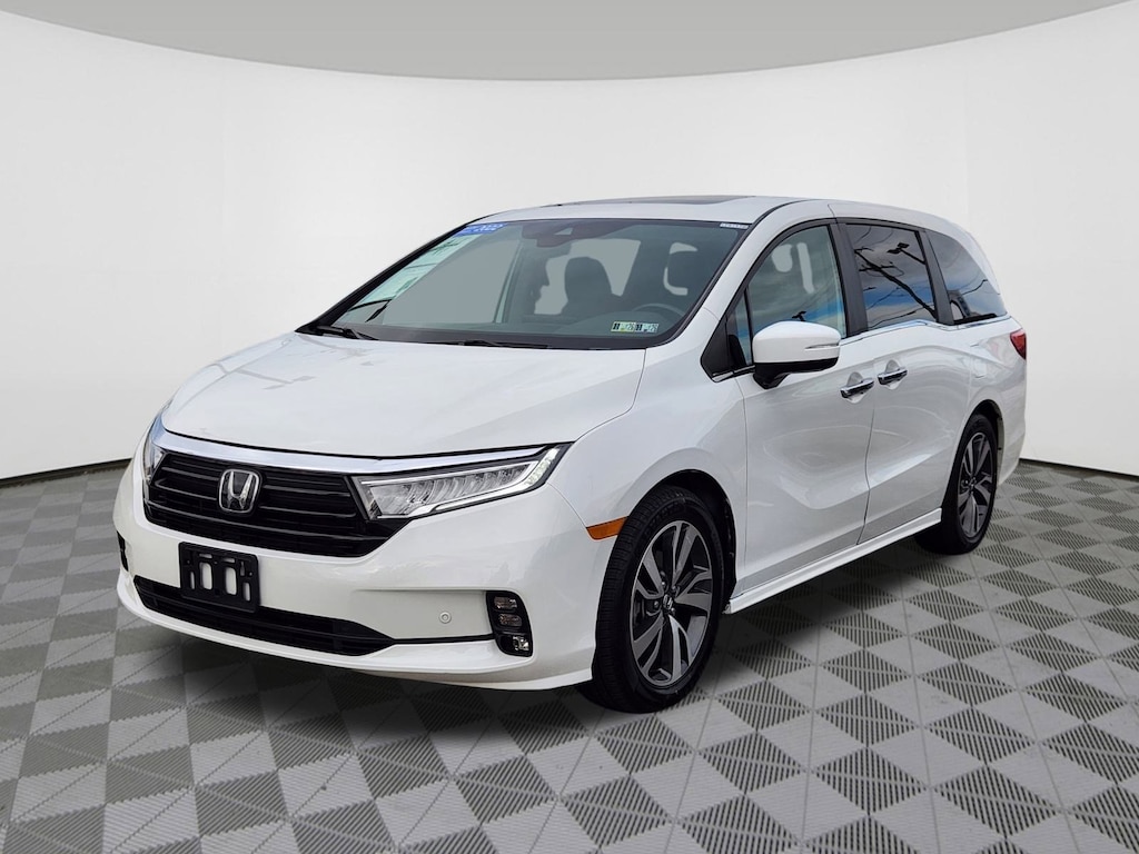 Certified 2022 Honda Odyssey Touring Van