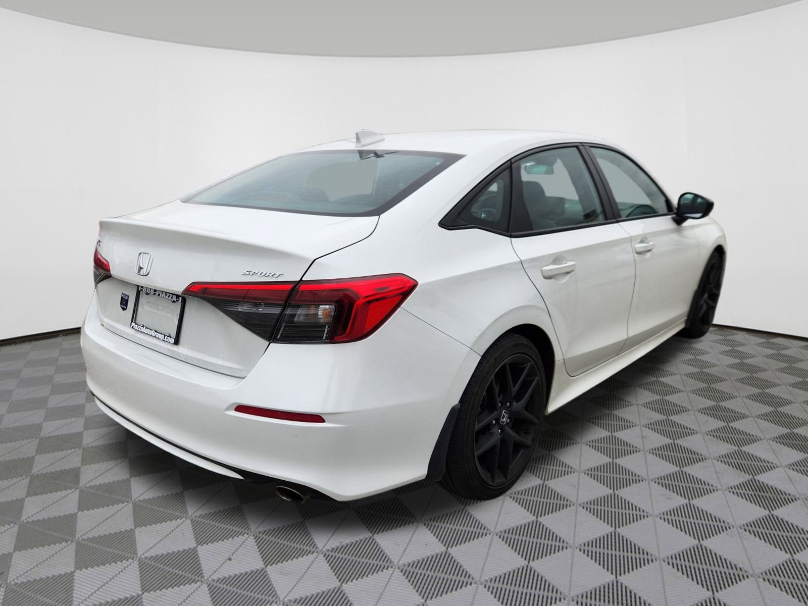 2022 Honda Civic Sport photo 4