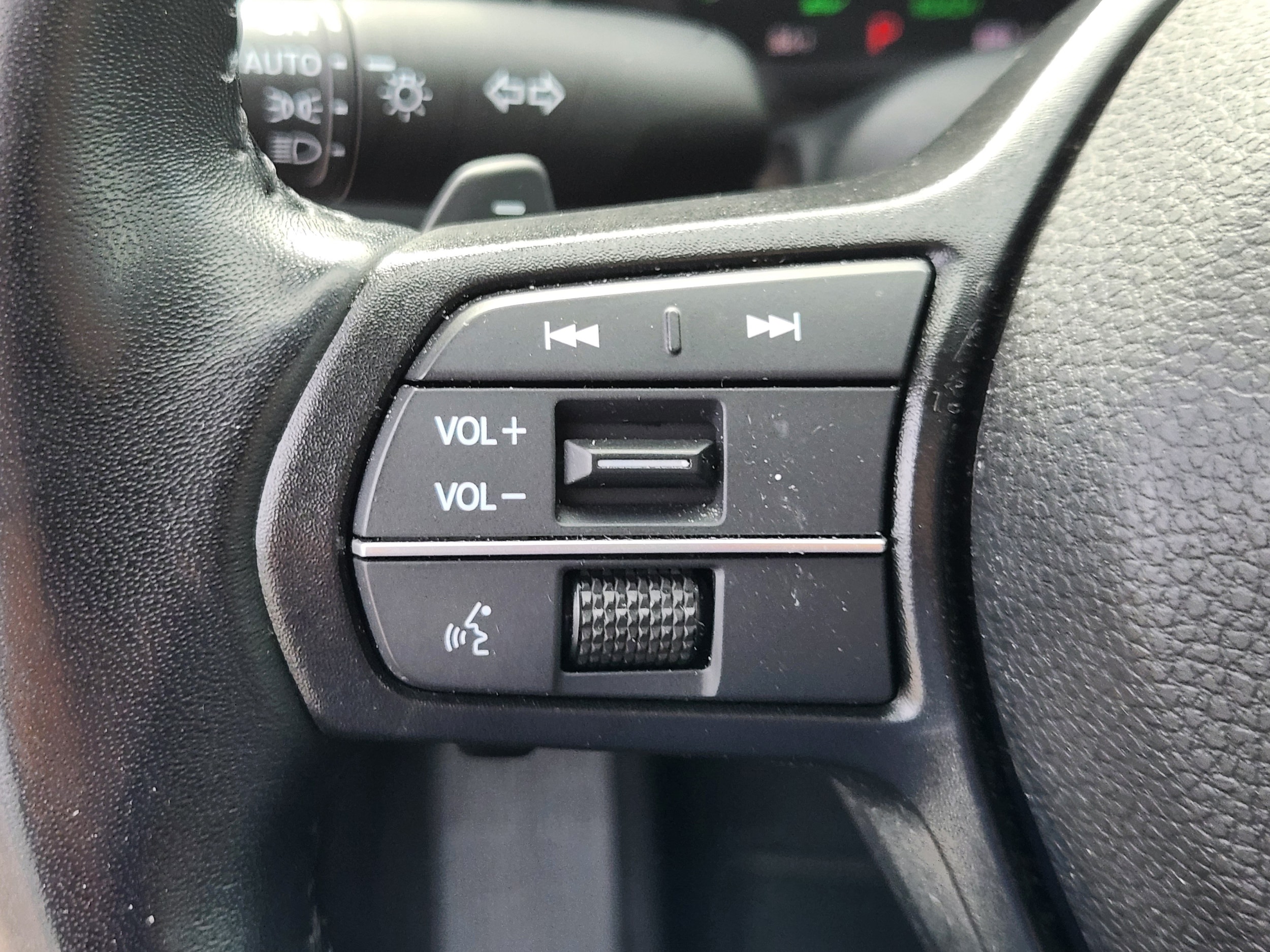 2024 Honda Accord Hybrid EX-L - Photo 23