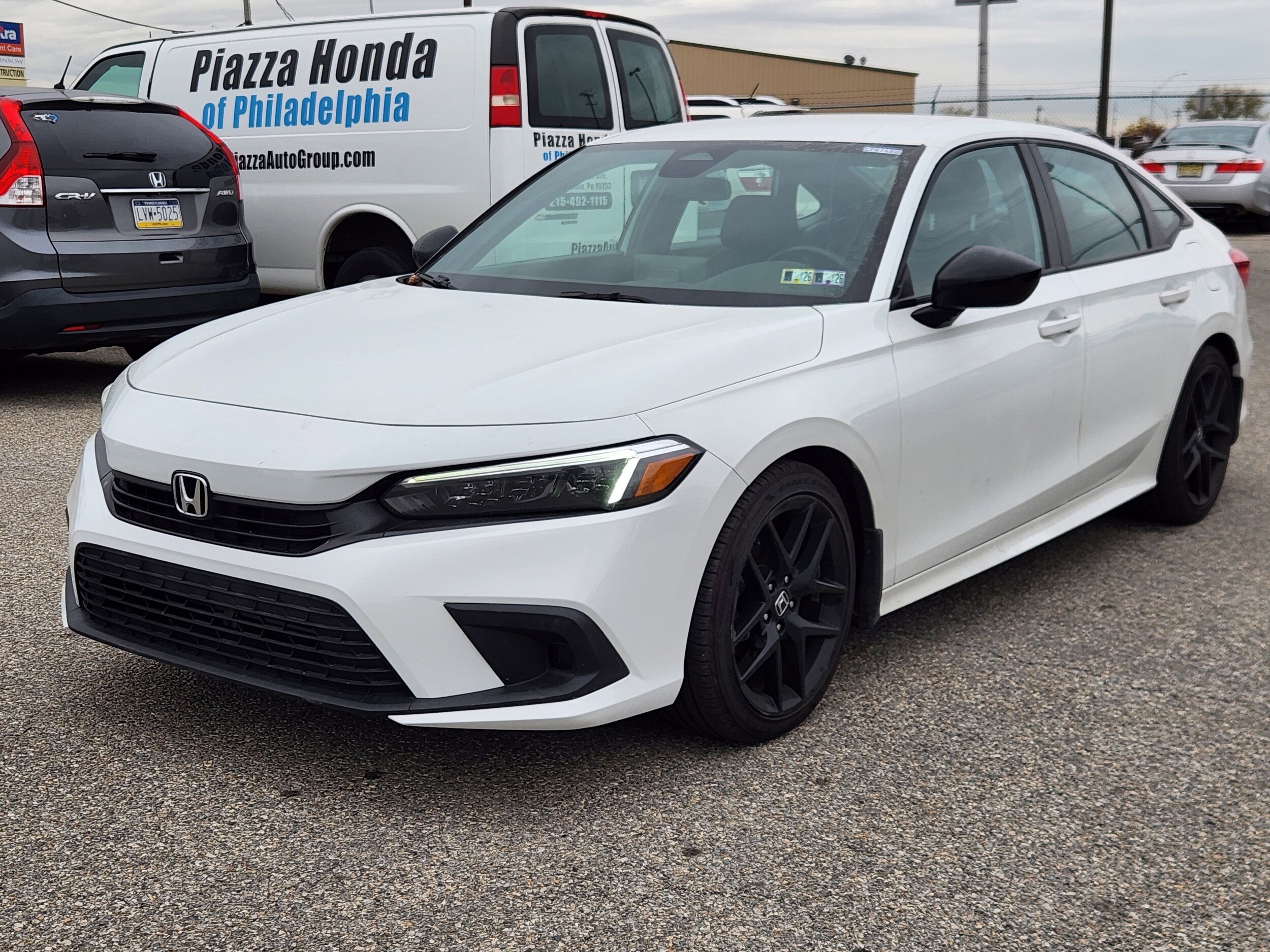 2022 Honda Civic Sport photo 2