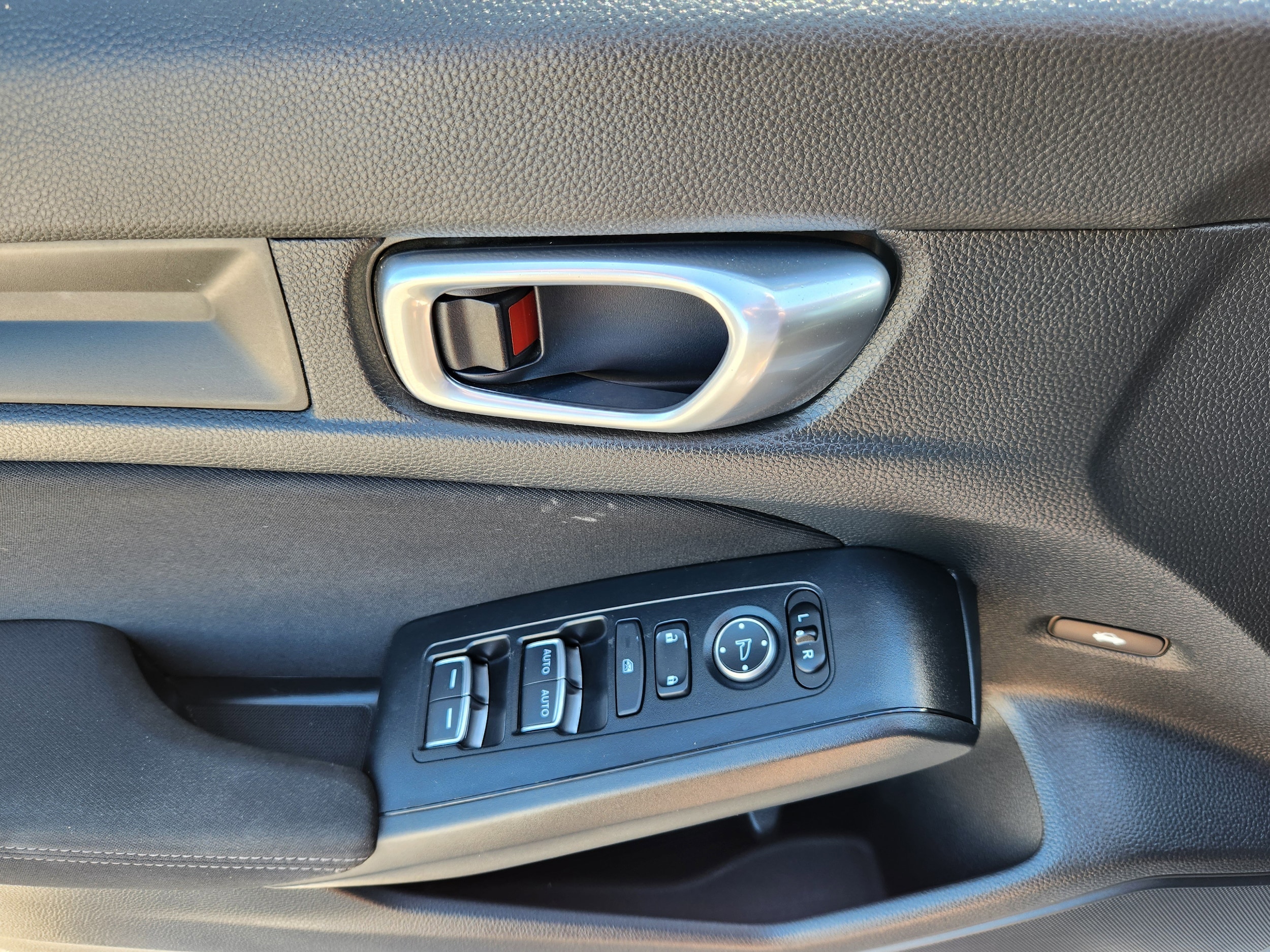 2024 Honda Civic Sport - Photo 16