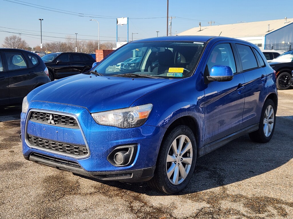 Used 2015 Mitsubishi Outlander Sport ES SUV