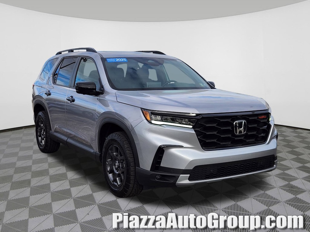 Certified 2025 Honda Pilot TrailSport SUV