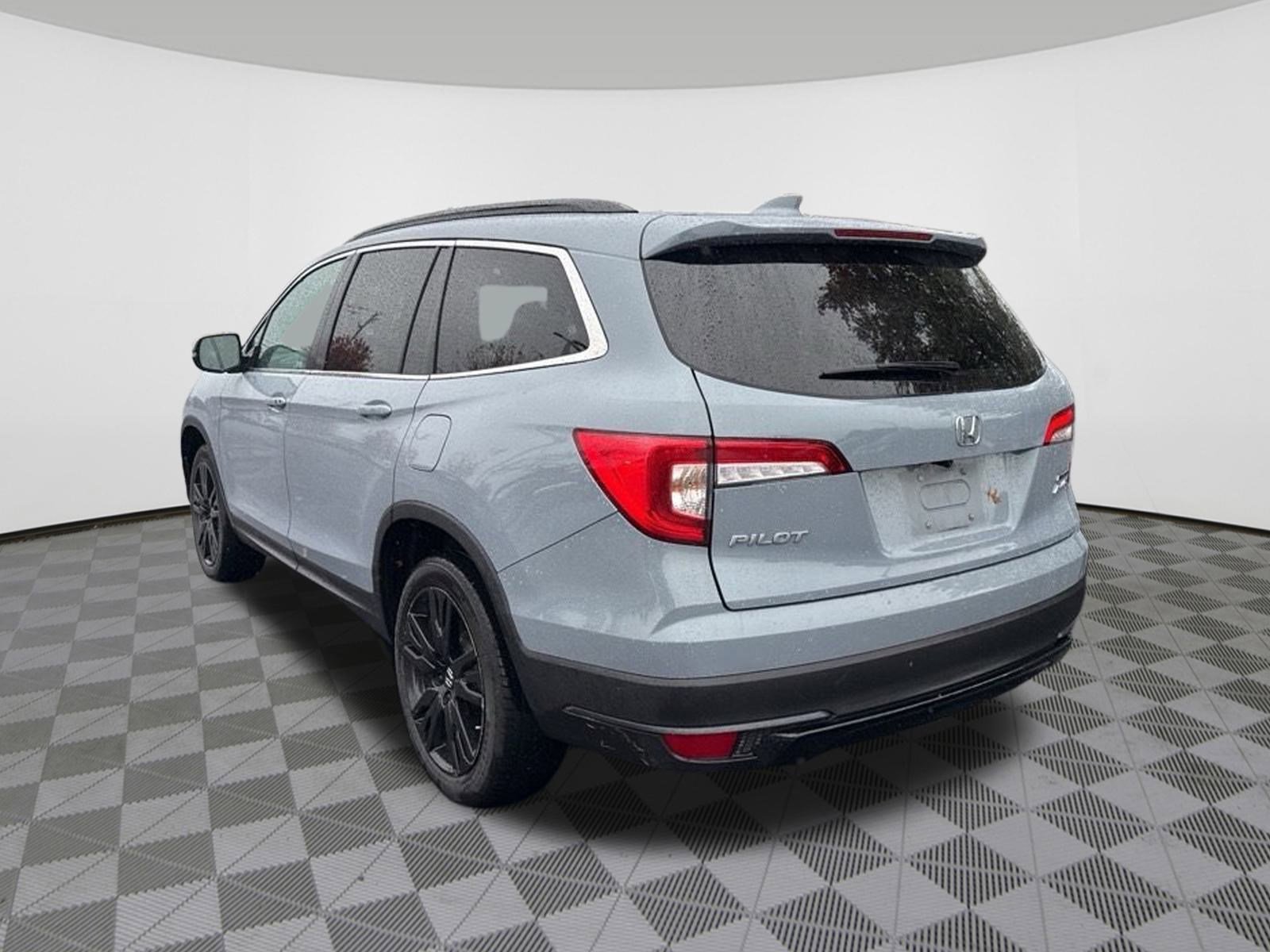 2022 Honda Pilot Special Edition photo 2