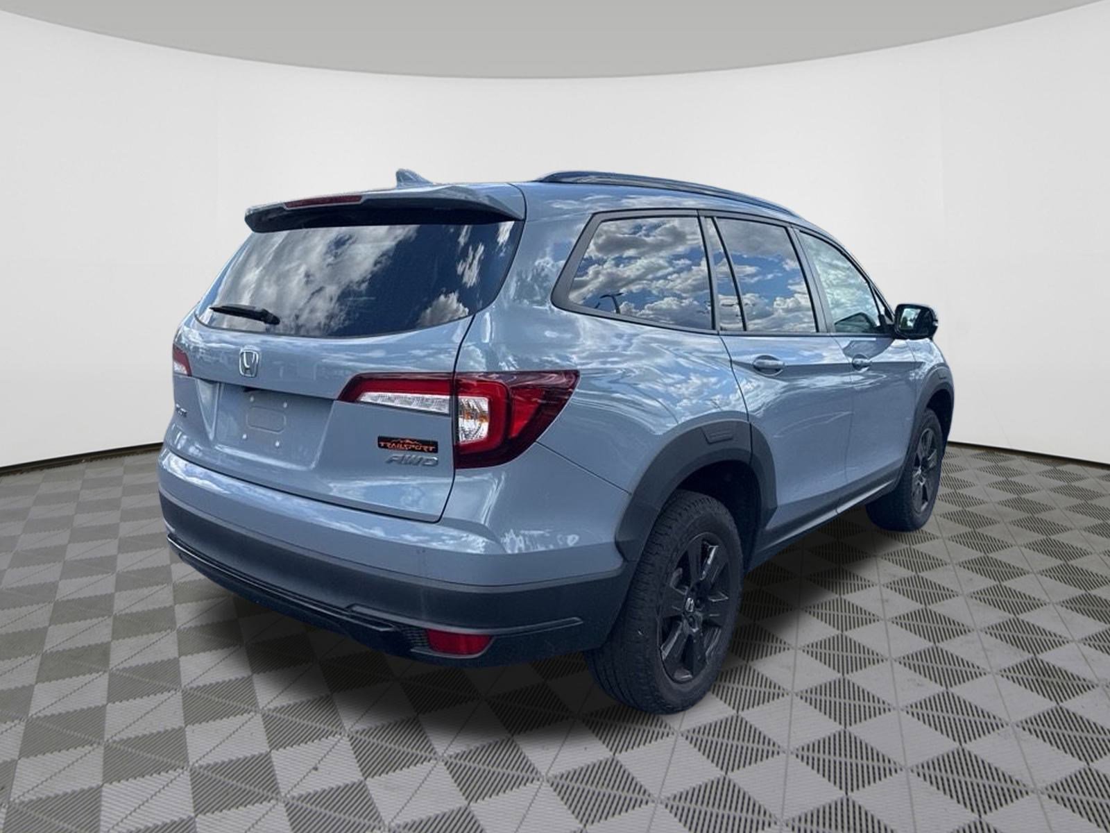 2022 Honda Pilot TrailSport photo 4
