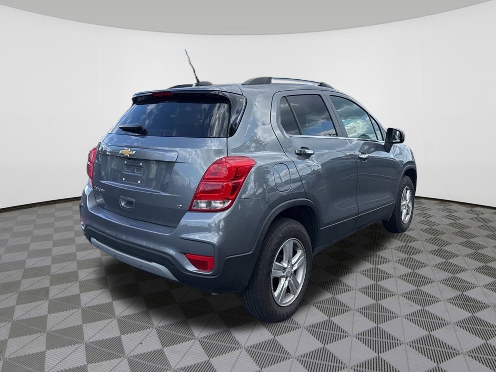 2019 Chevrolet Trax LT photo 3