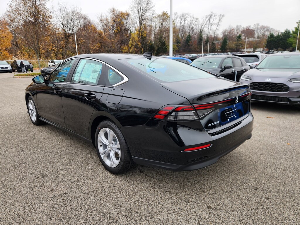 New 2025 Honda Accord LX Sedan