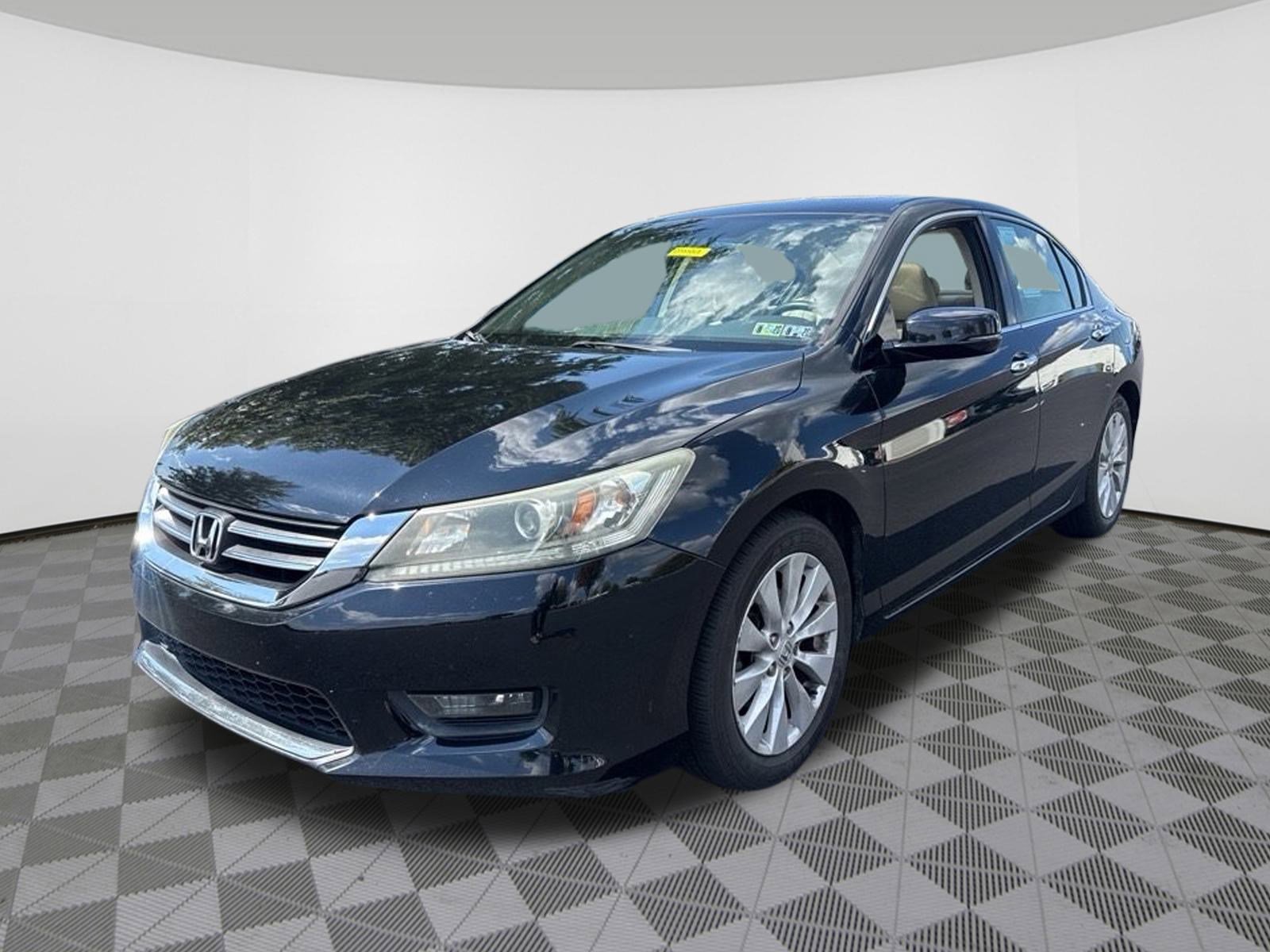 2015 Honda Accord EX-L photo 2