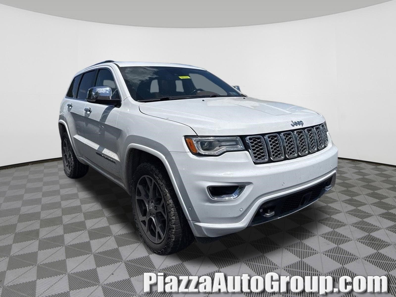 2021 Jeep Grand Cherokee Overland 4WD's photo