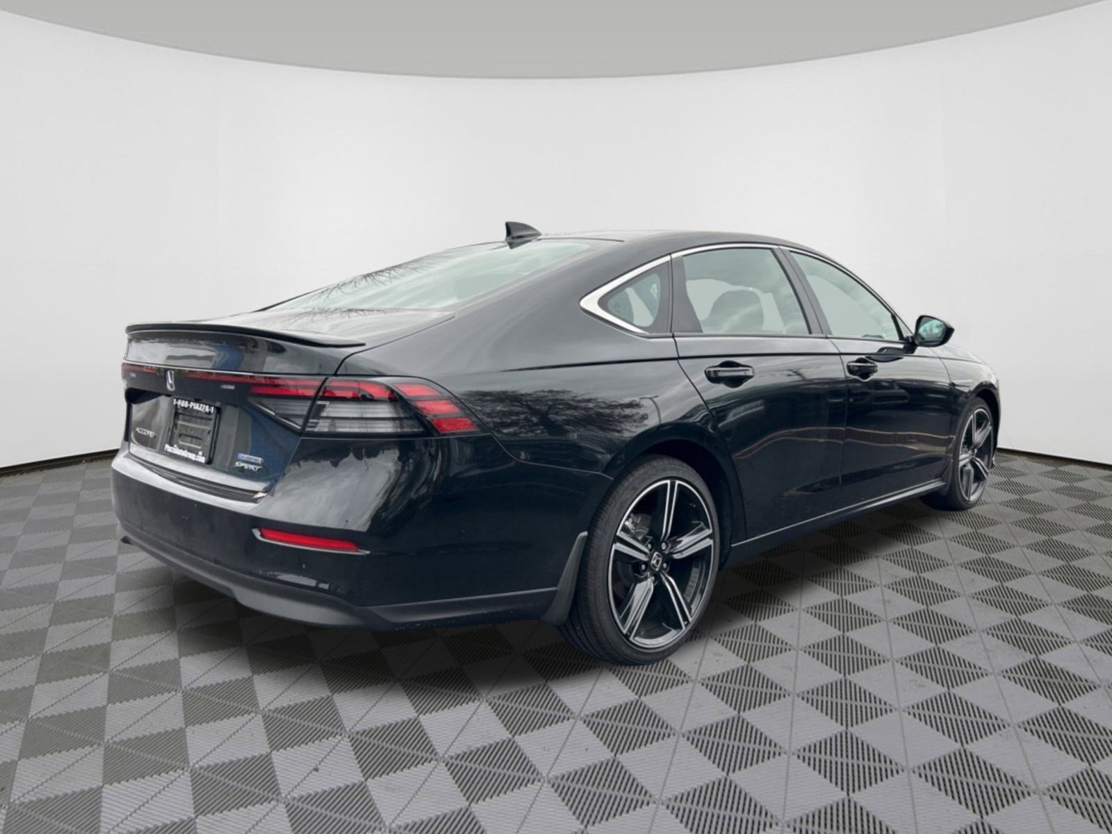 2025 Honda Accord Hybrid Sport photo 3