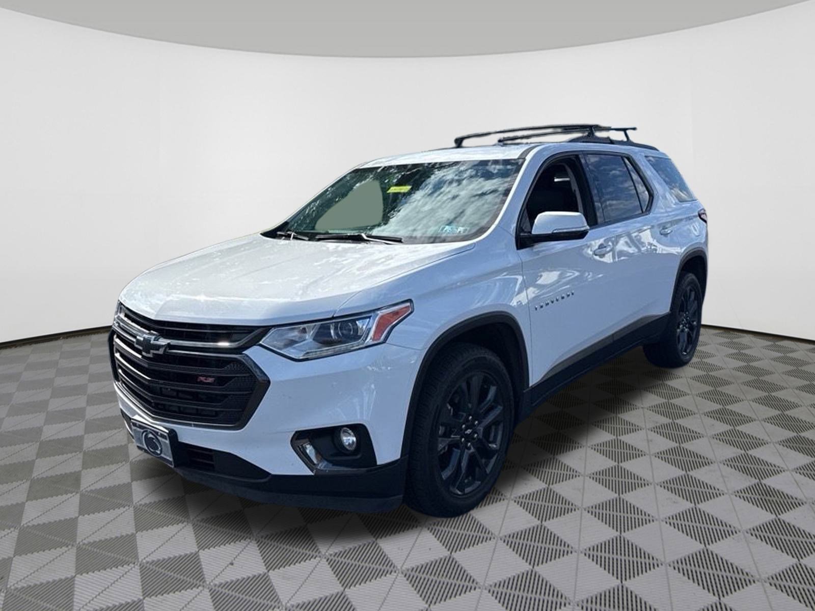 2019 Chevrolet Traverse RS 2LT photo 2
