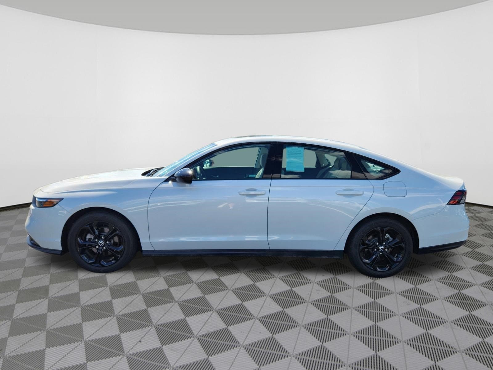 2025 Honda Accord SE - Photo 5