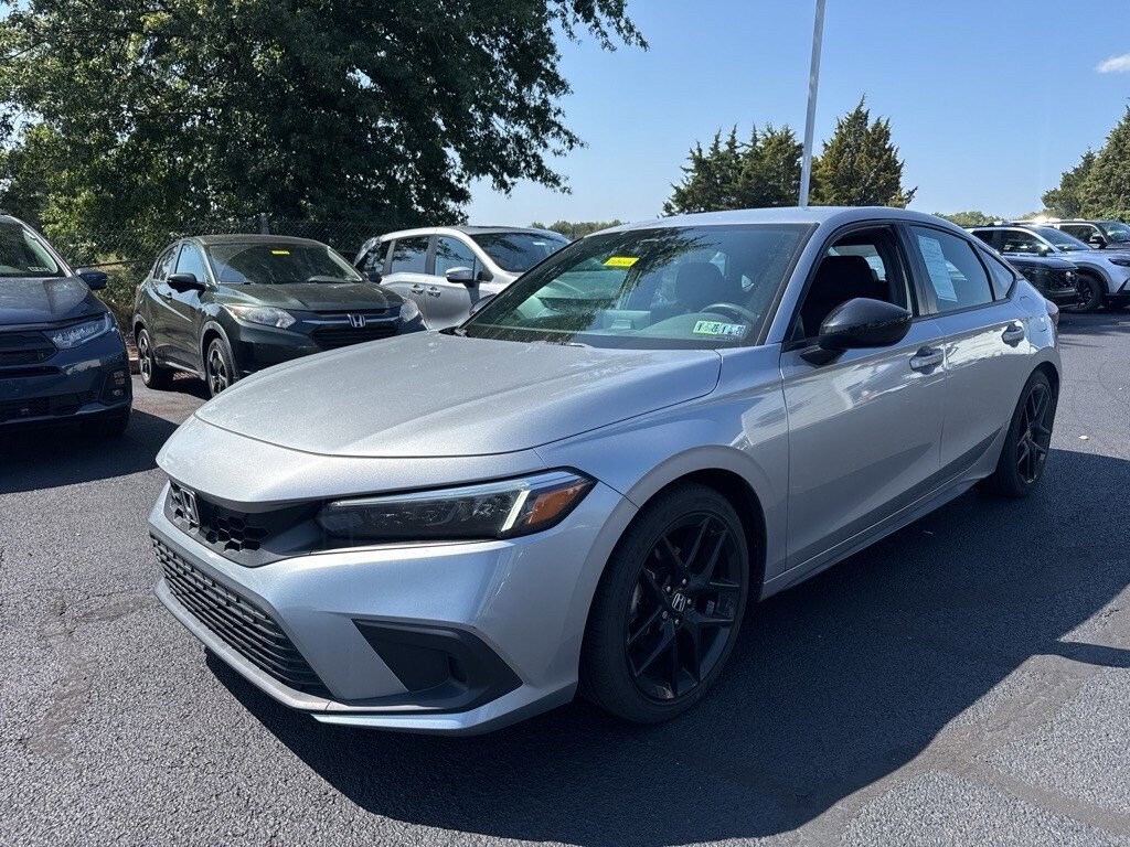 2023 Honda Civic Sport Hatchback photo 2