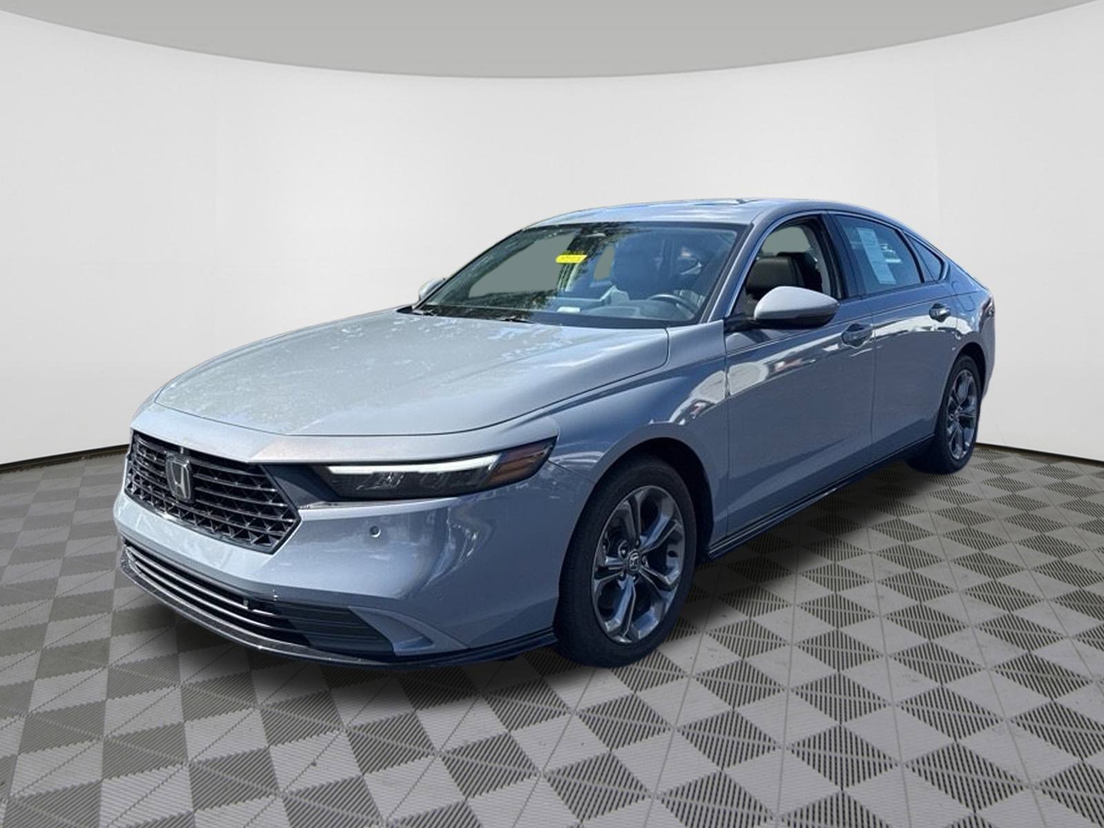 2023 Honda Accord Hybrid EX-L photo 2