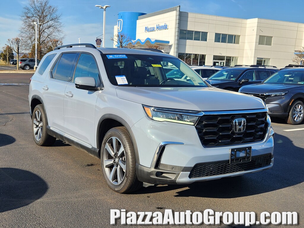 Certified 2025 Honda Pilot Touring SUV