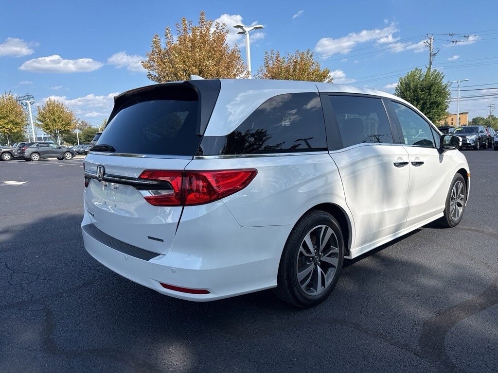 2024 Honda Odyssey Touring photo 4