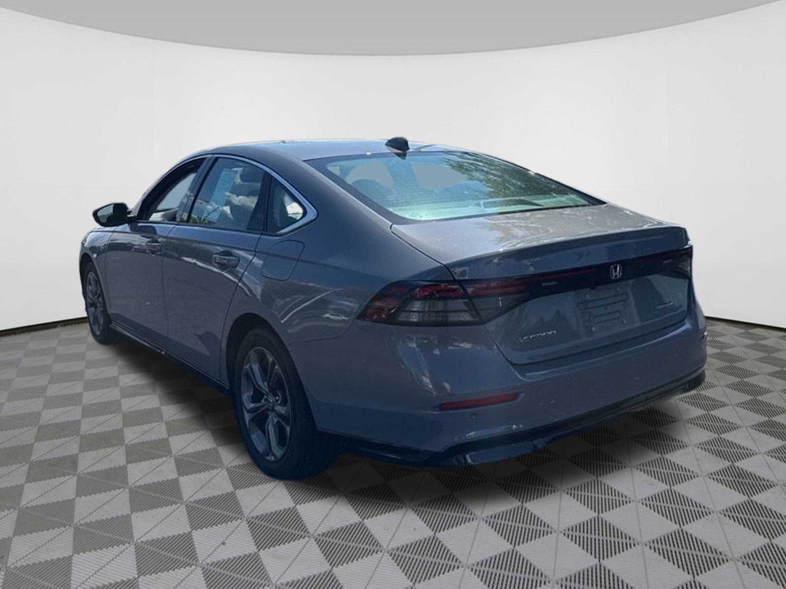 2023 Honda Accord Hybrid EX-L photo 3