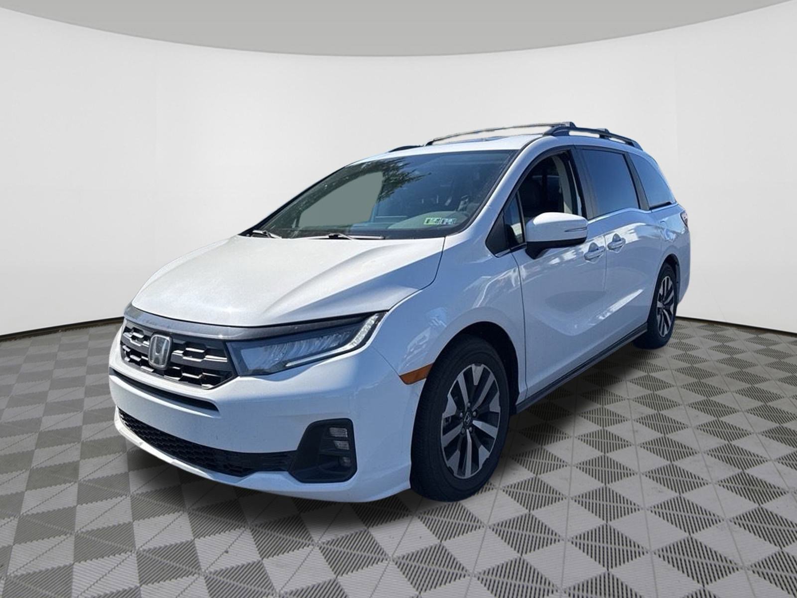 2025 Honda Odyssey EX-L photo 2