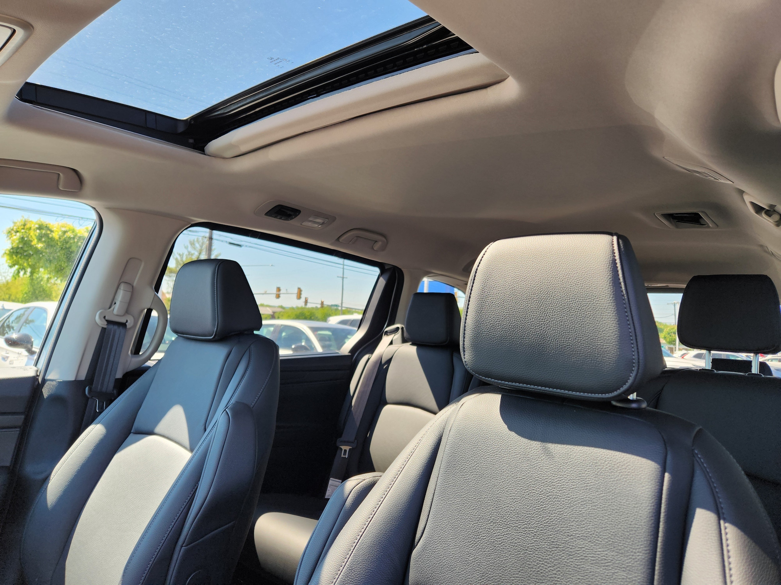2026 Honda Odyssey EX-L - Photo 12