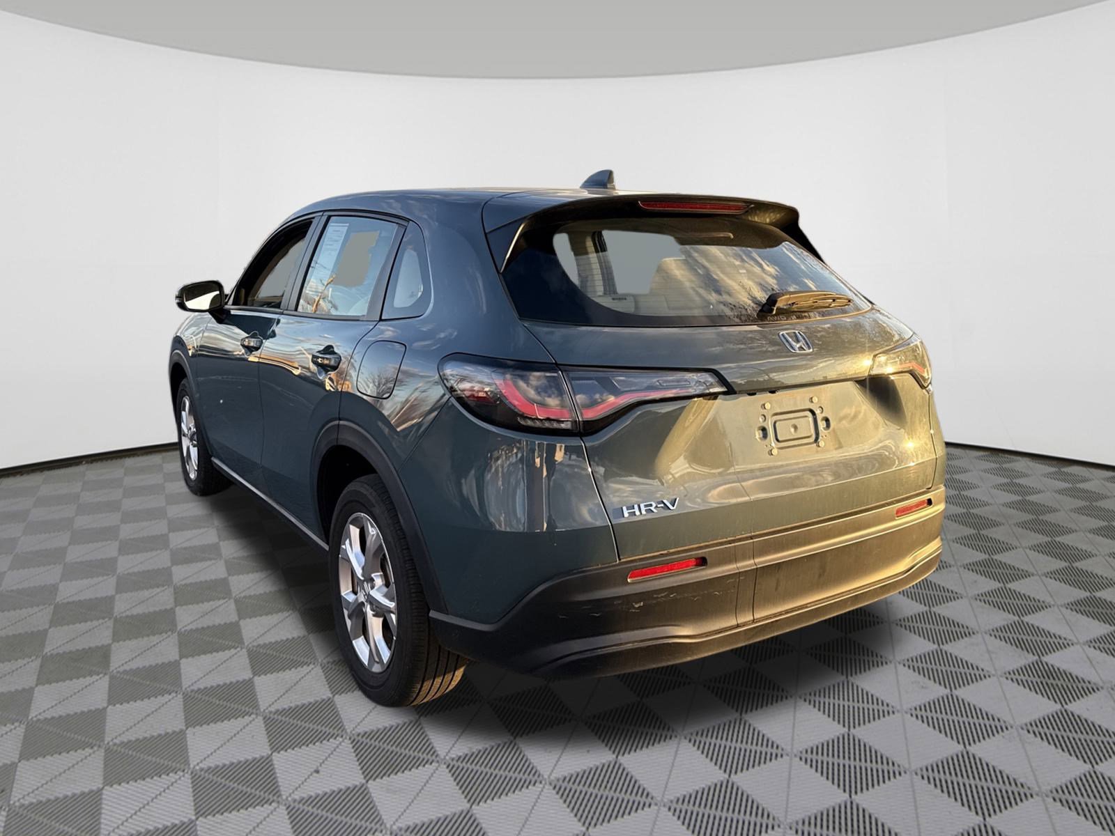 2024 Honda HR-V LX photo 2