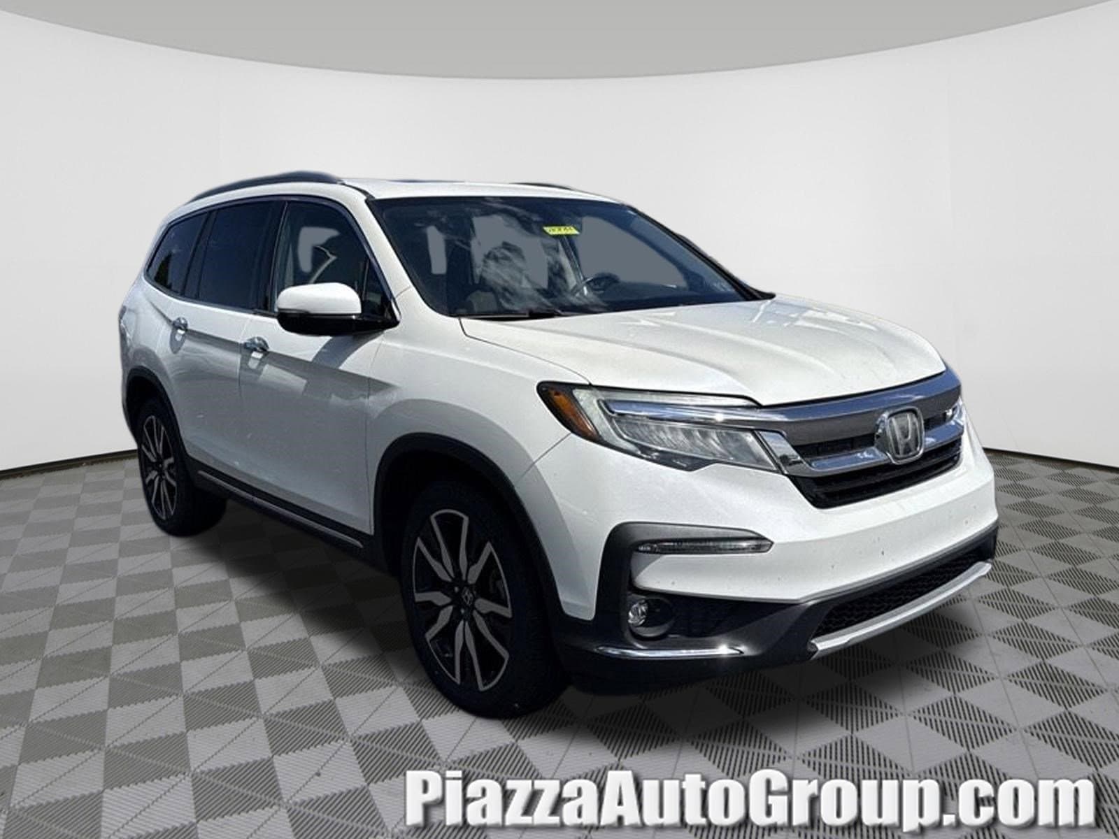 2019 Honda Pilot 4WD Elite's photo