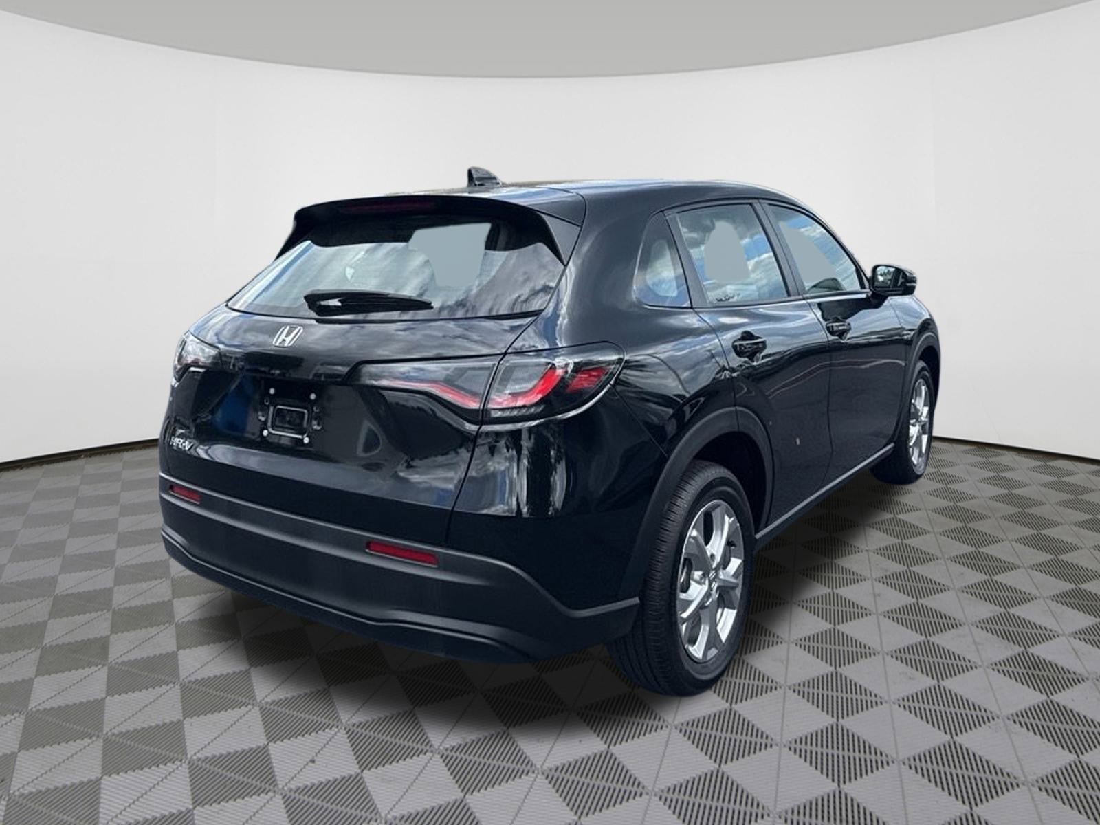 2023 Honda HR-V LX photo 4