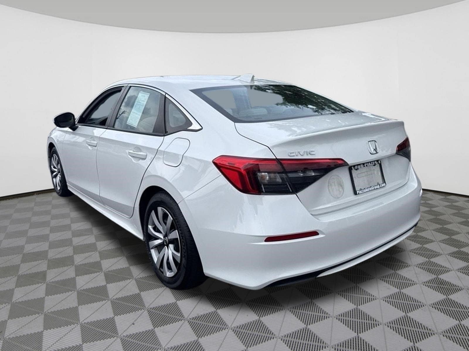 2024 Honda Civic LX - Photo 3