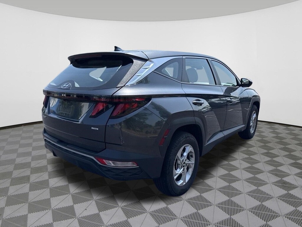 Used 2024 Hyundai Tucson SE SUV