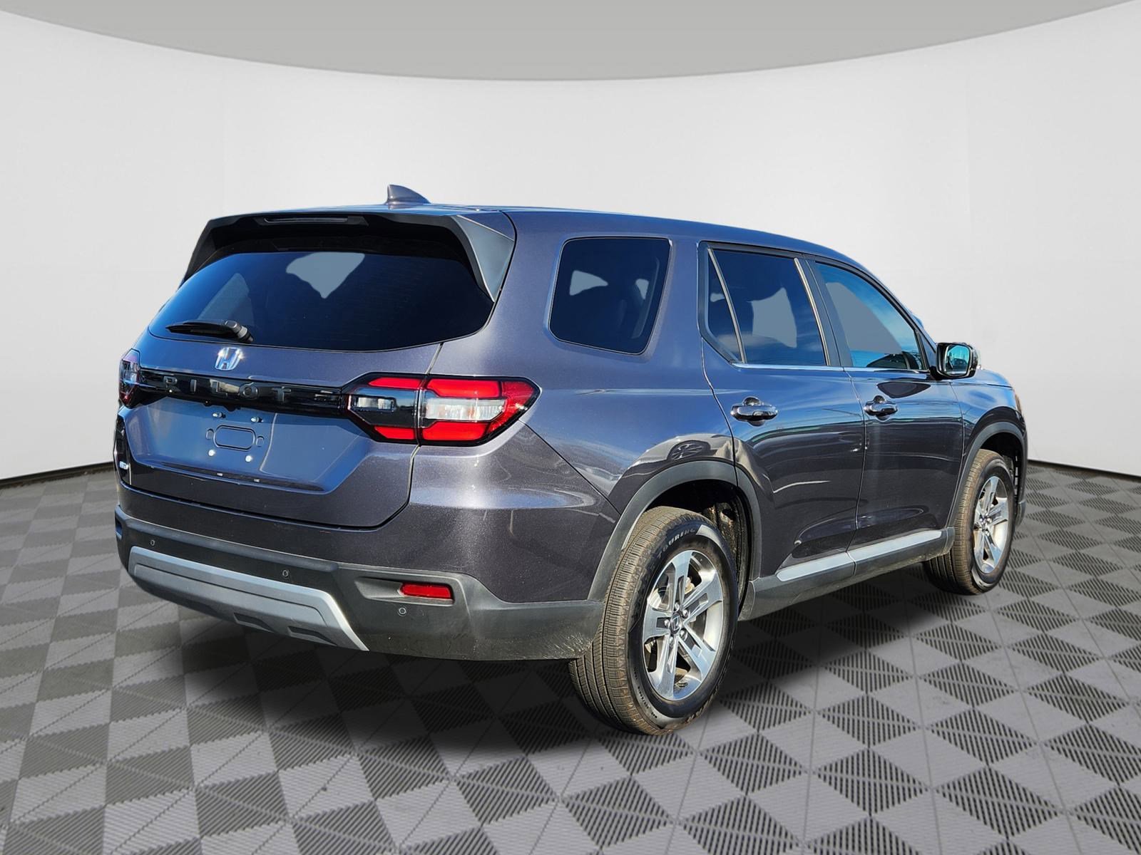 2025 Honda Pilot EX-L photo 4