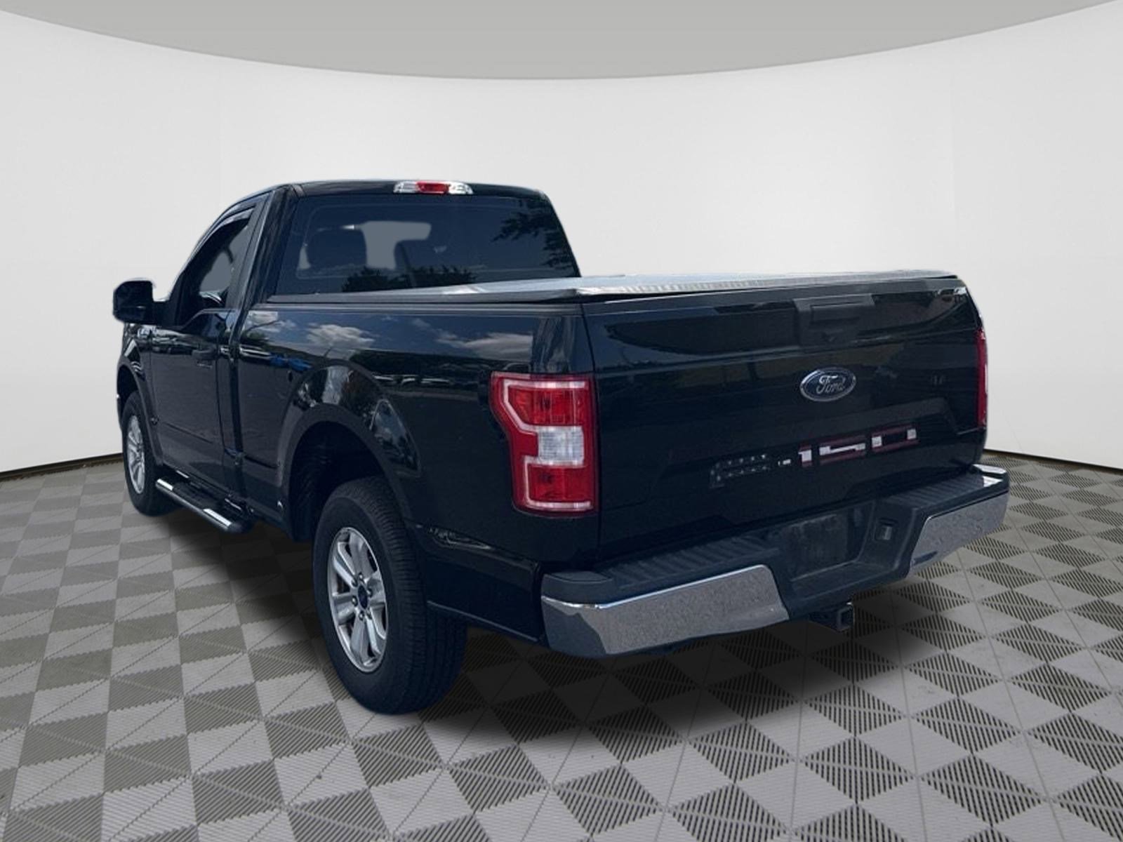 2018 Ford F-150 XL photo 3