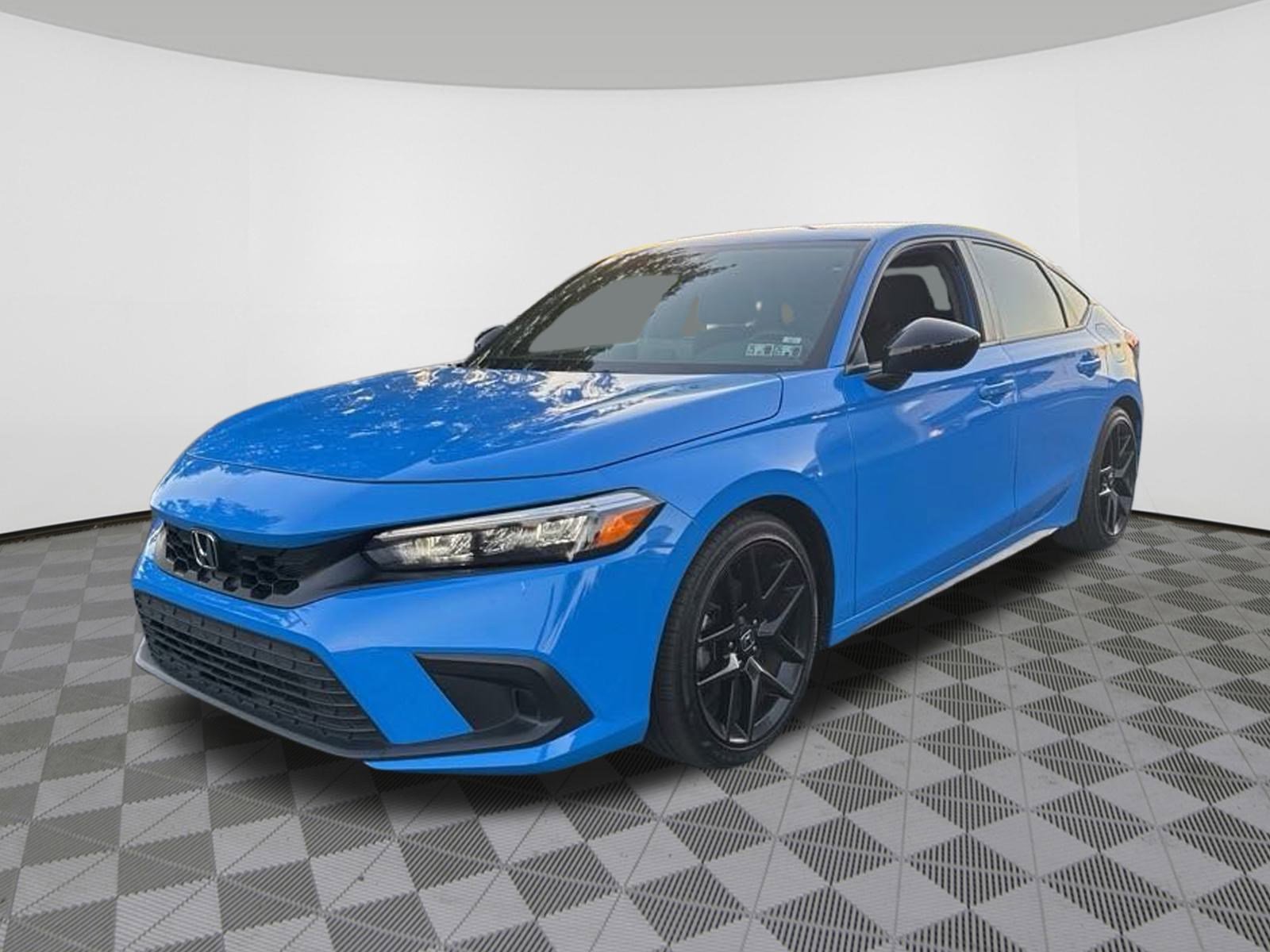 2024 Honda Civic Hatchback Sport photo 2