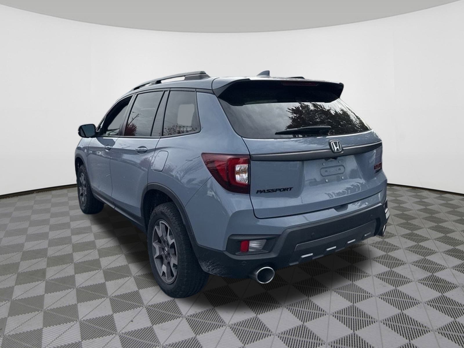 2022 Honda Passport TrailSport photo 2