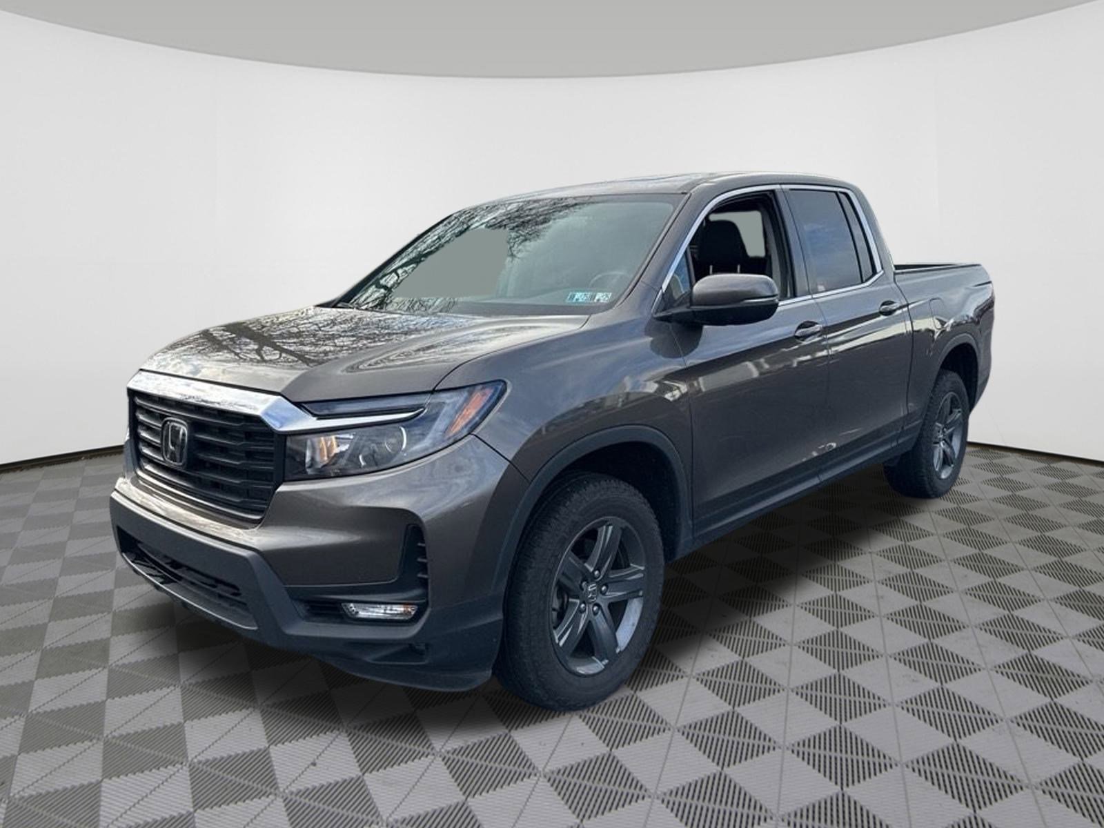 2023 Honda Ridgeline RTL photo 2