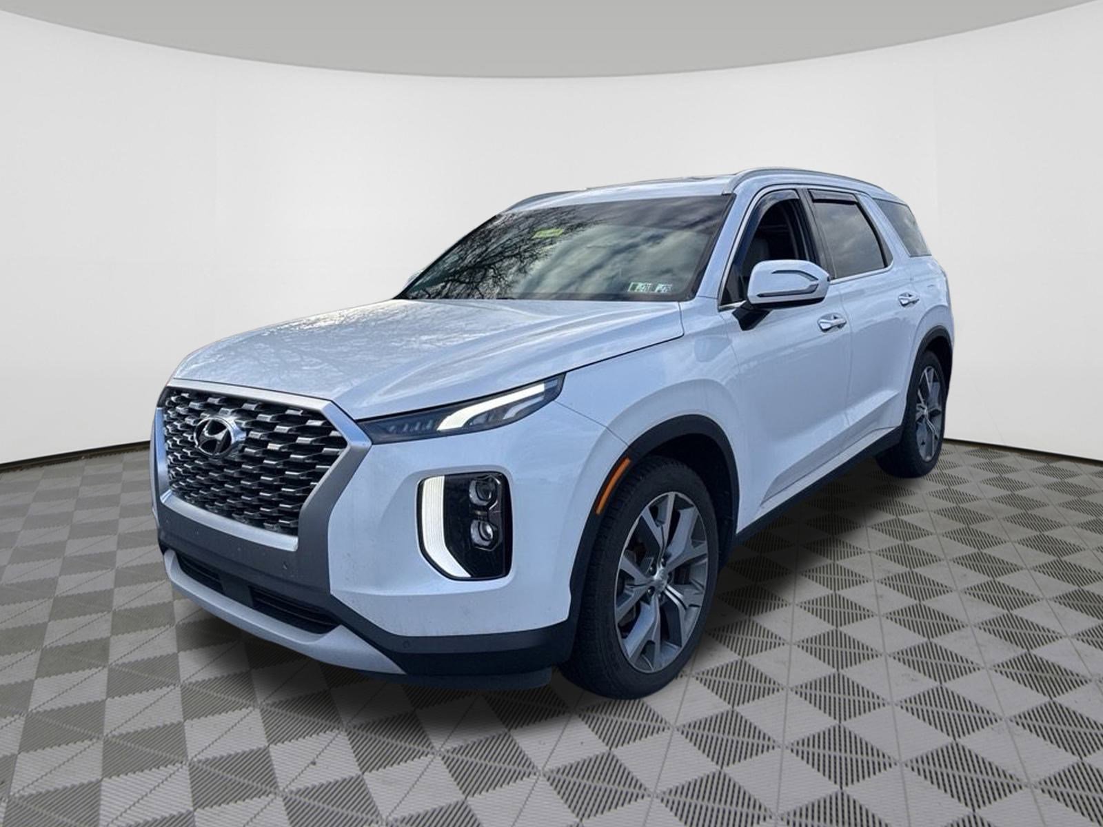 2020 Hyundai Palisade SEL photo 2