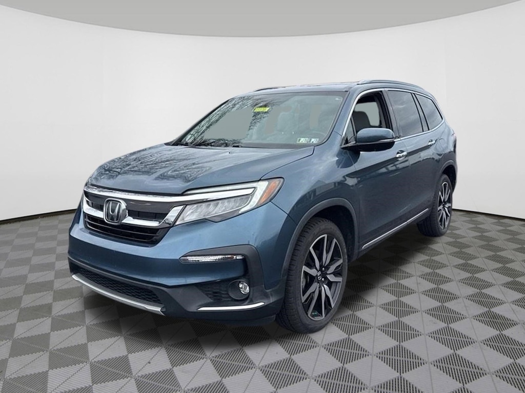 Certified 2019 Honda Pilot Touring 8-Passenger SUV