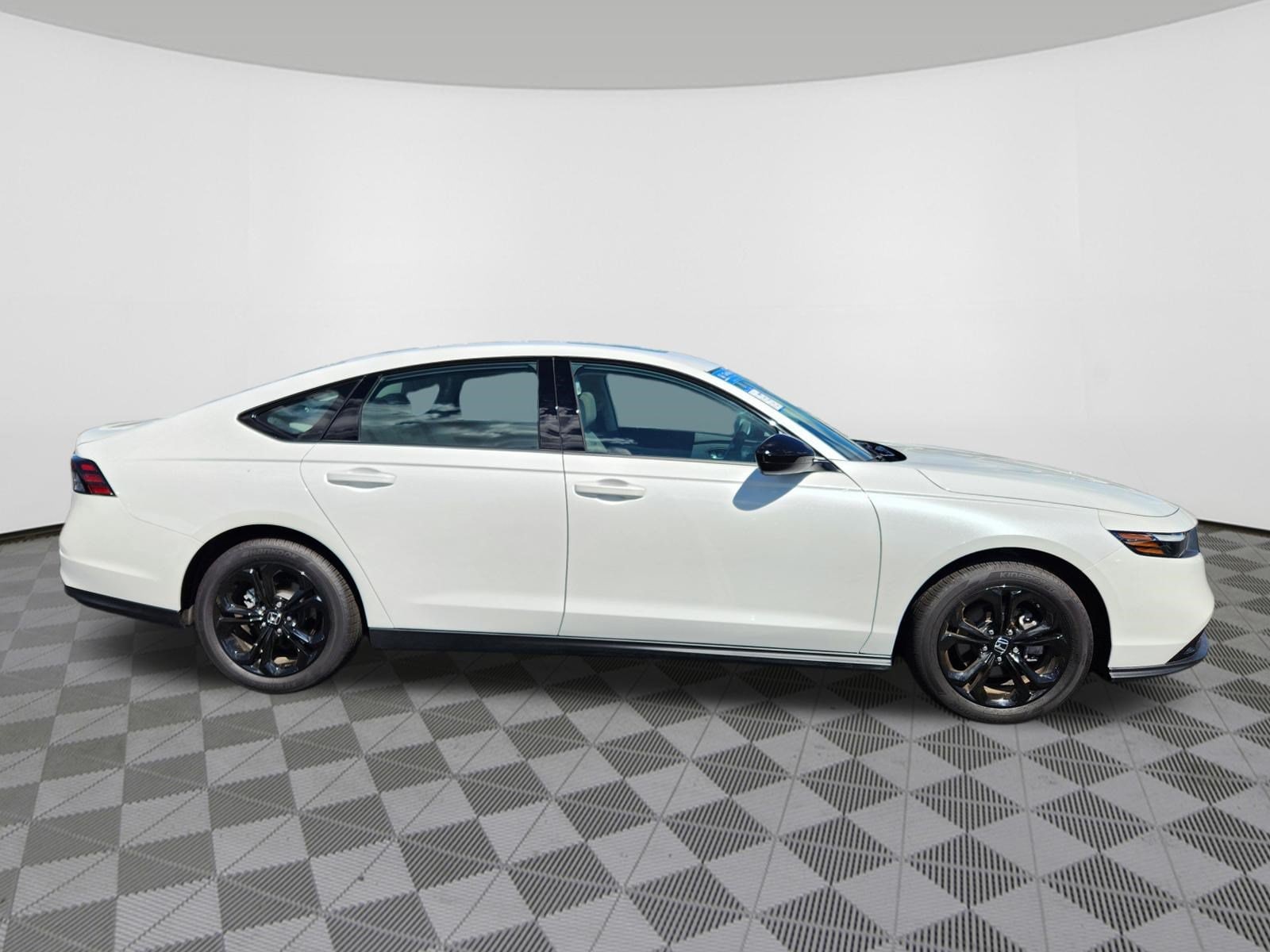 2025 Honda Accord SE - Photo 6