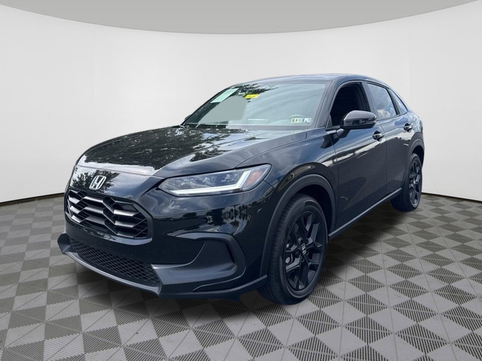 2025 Honda HR-V Sport photo 2