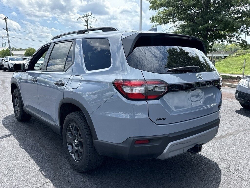 Certified 2025 Honda Pilot TrailSport SUV