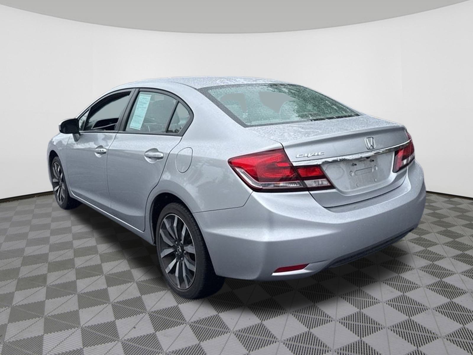 2015 Honda Civic EX-L photo 3