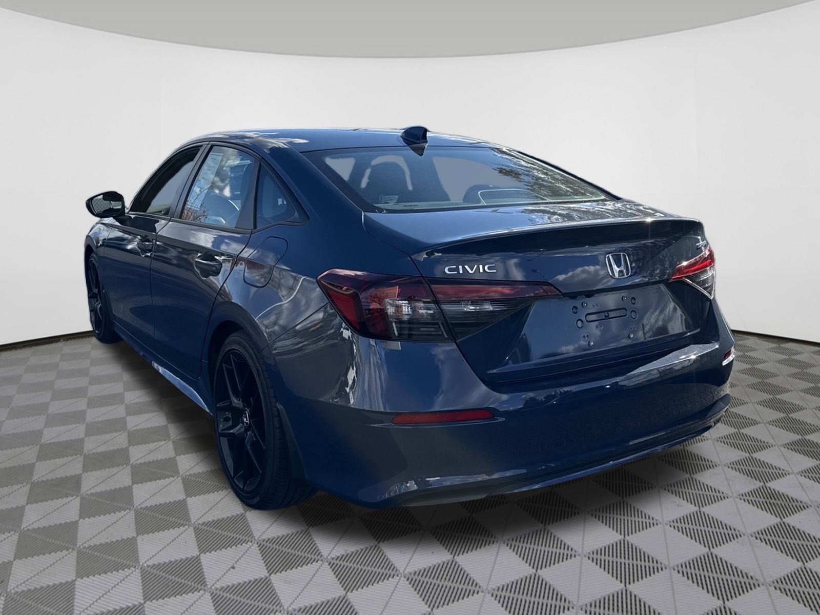 2025 Honda Civic Sport photo 3