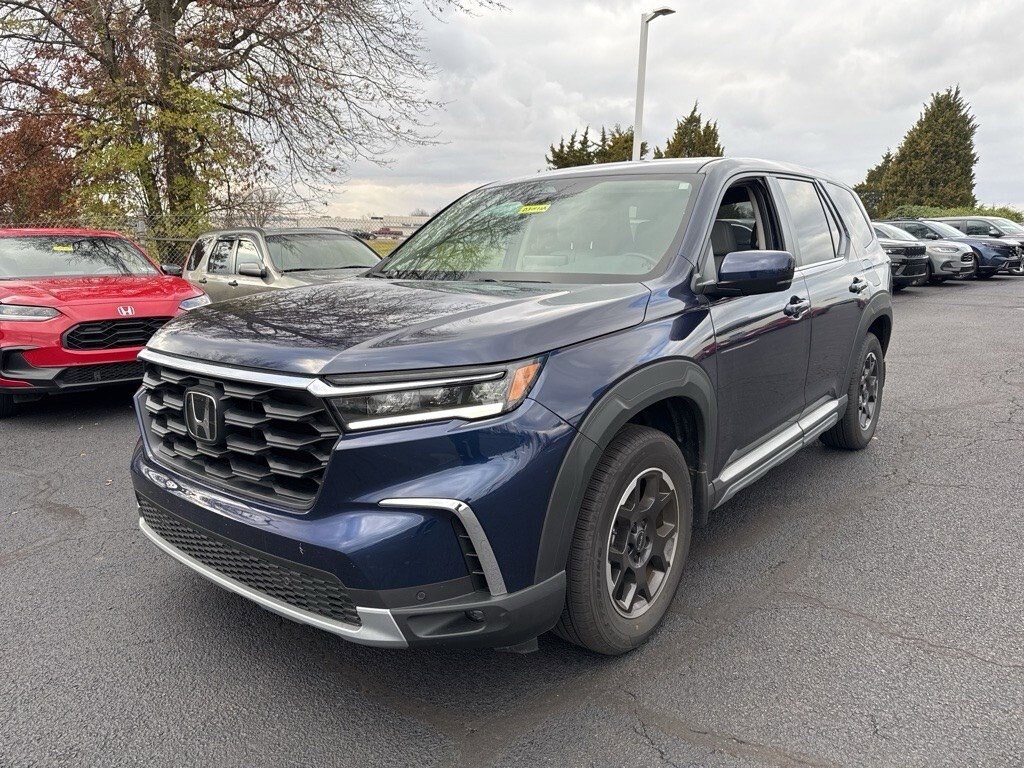 2025 Honda Pilot EX-L photo 2