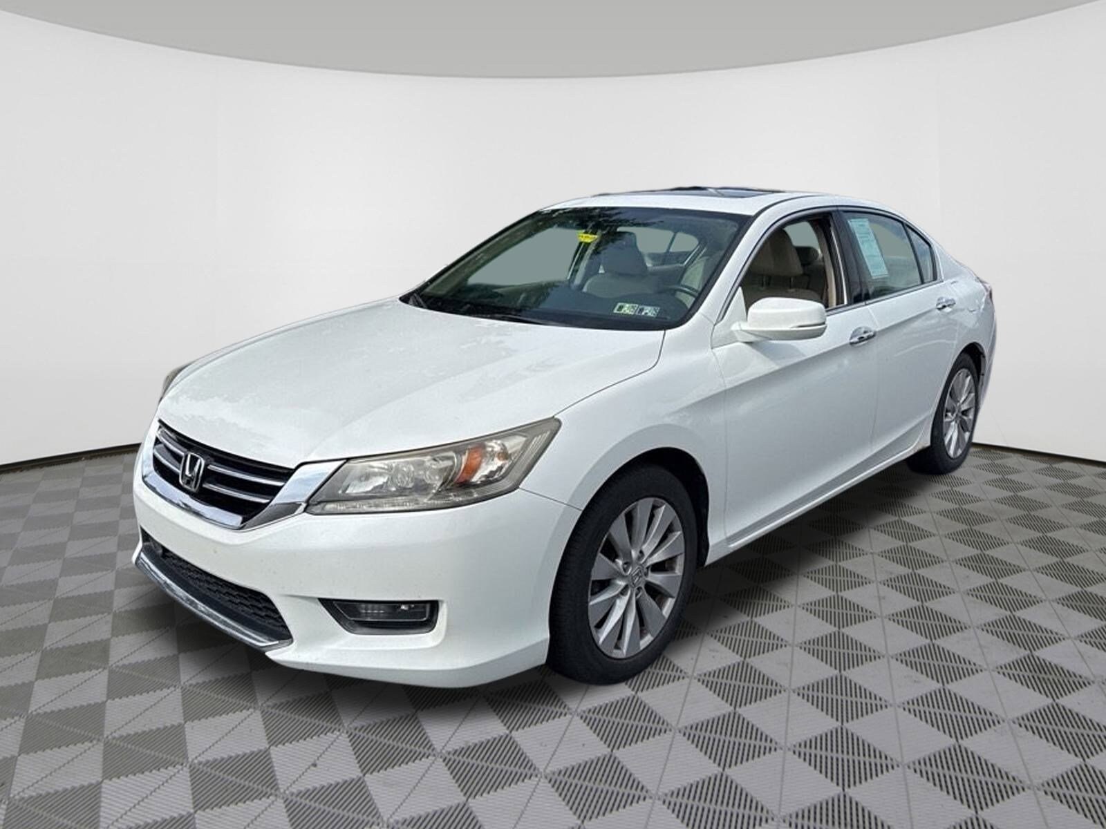 2014 Honda Accord Touring photo 2